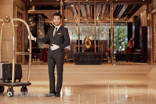 禮賓服務(wù)的雙翼 行李搬運(yùn)與攝影攝像，打造酒店卓越體驗(yàn)